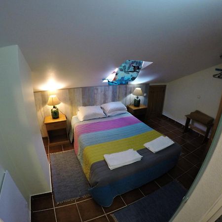 Supertubos Beach Hostel اتوغويه ده باليه المظهر الخارجي الصورة