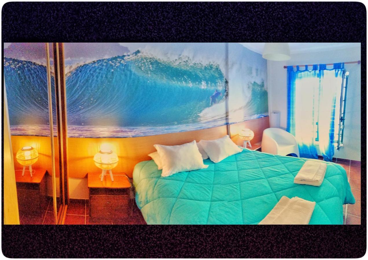 Supertubos Beach Hostel اتوغويه ده باليه المظهر الخارجي الصورة