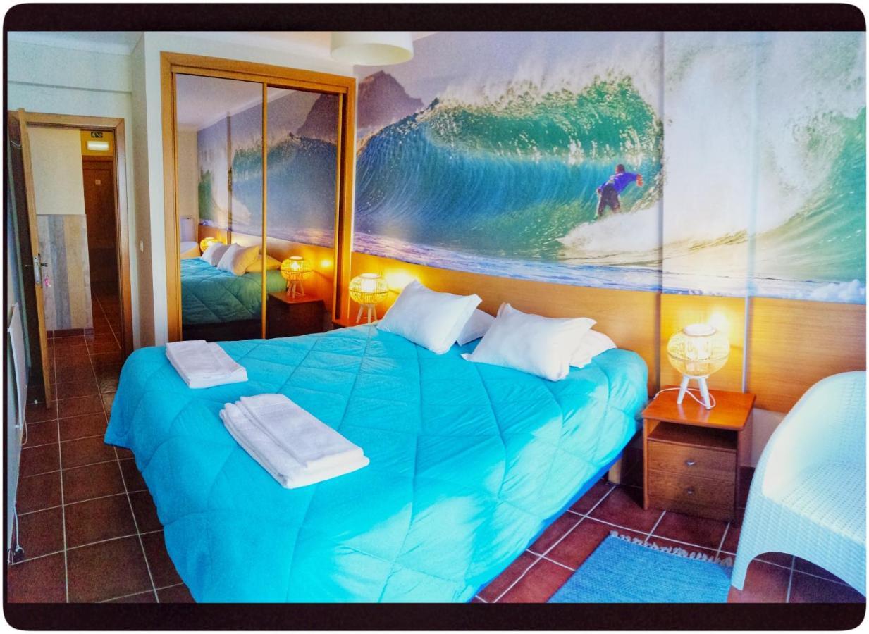 Supertubos Beach Hostel اتوغويه ده باليه المظهر الخارجي الصورة