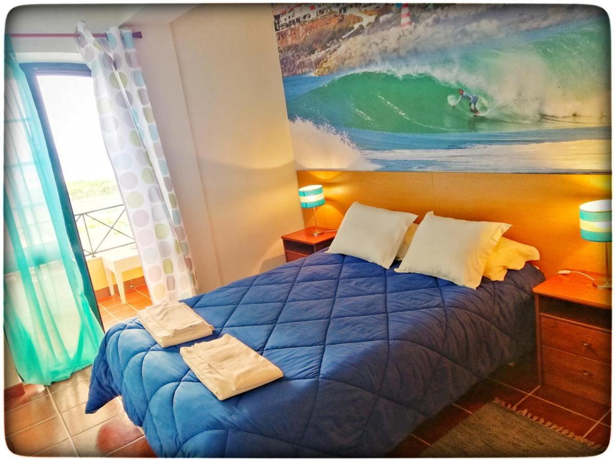 Supertubos Beach Hostel اتوغويه ده باليه المظهر الخارجي الصورة