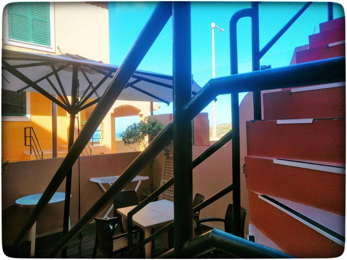 Supertubos Beach Hostel اتوغويه ده باليه المظهر الخارجي الصورة