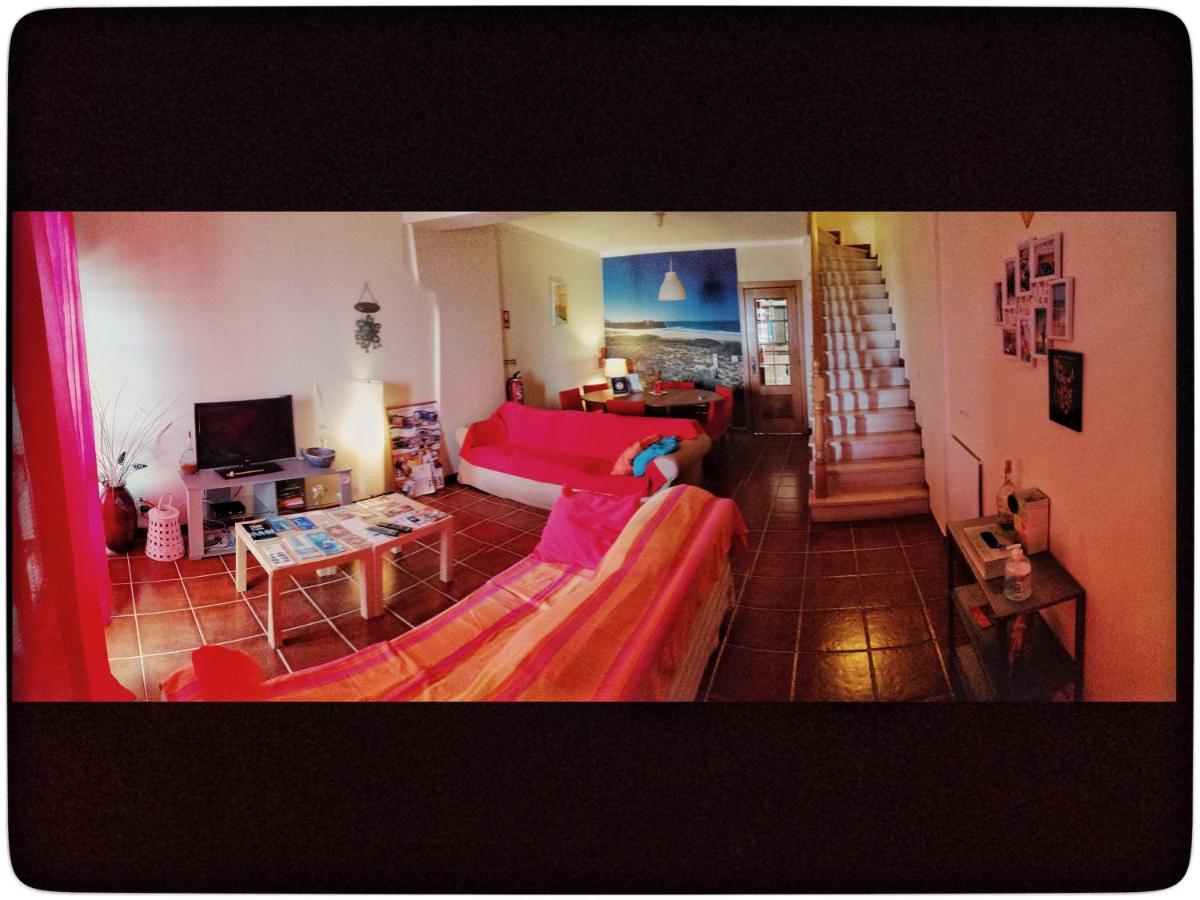 Supertubos Beach Hostel اتوغويه ده باليه المظهر الخارجي الصورة