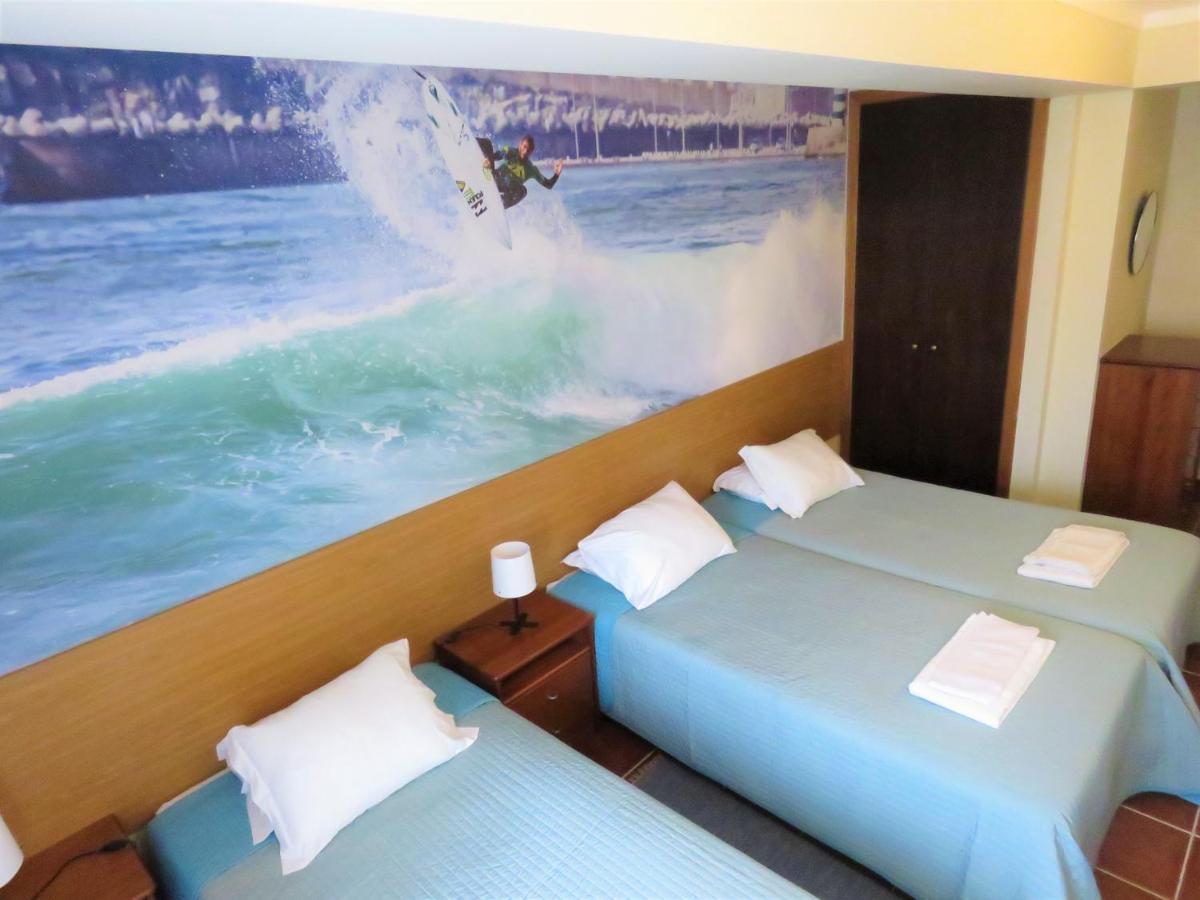 Supertubos Beach Hostel اتوغويه ده باليه المظهر الخارجي الصورة