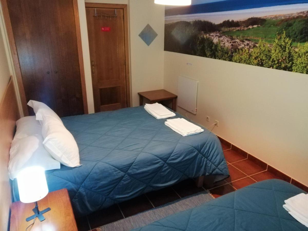 Supertubos Beach Hostel اتوغويه ده باليه المظهر الخارجي الصورة