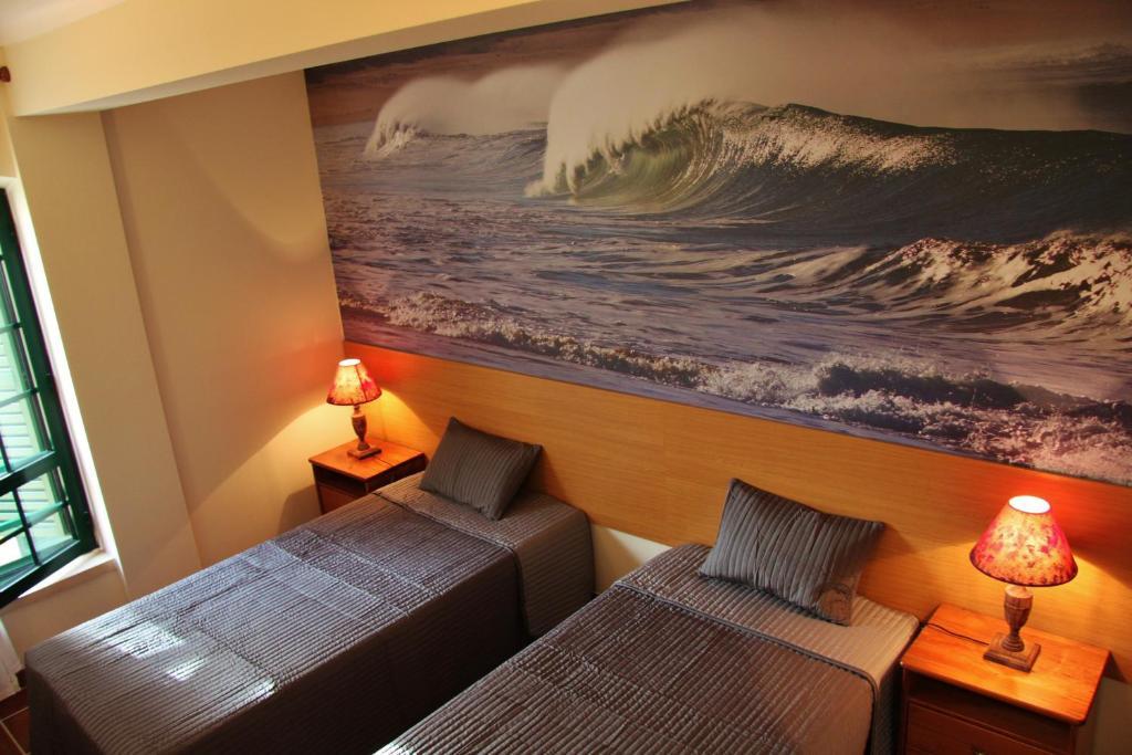 Supertubos Beach Hostel اتوغويه ده باليه المظهر الخارجي الصورة