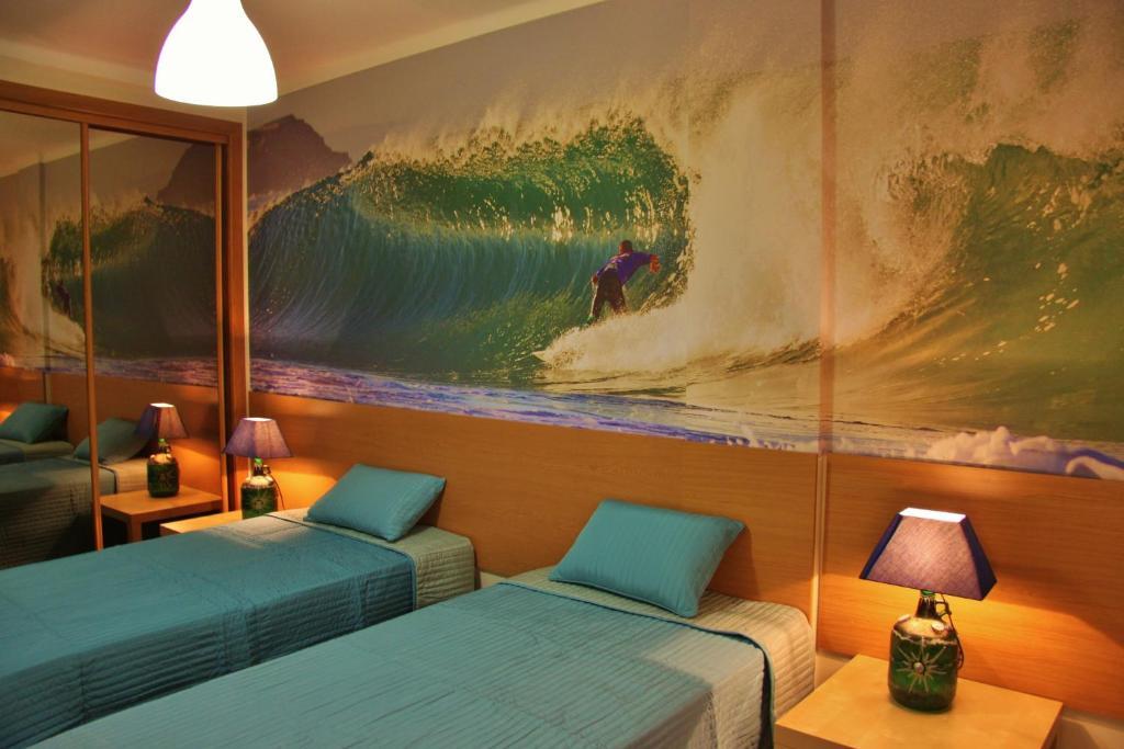 Supertubos Beach Hostel اتوغويه ده باليه الغرفة الصورة