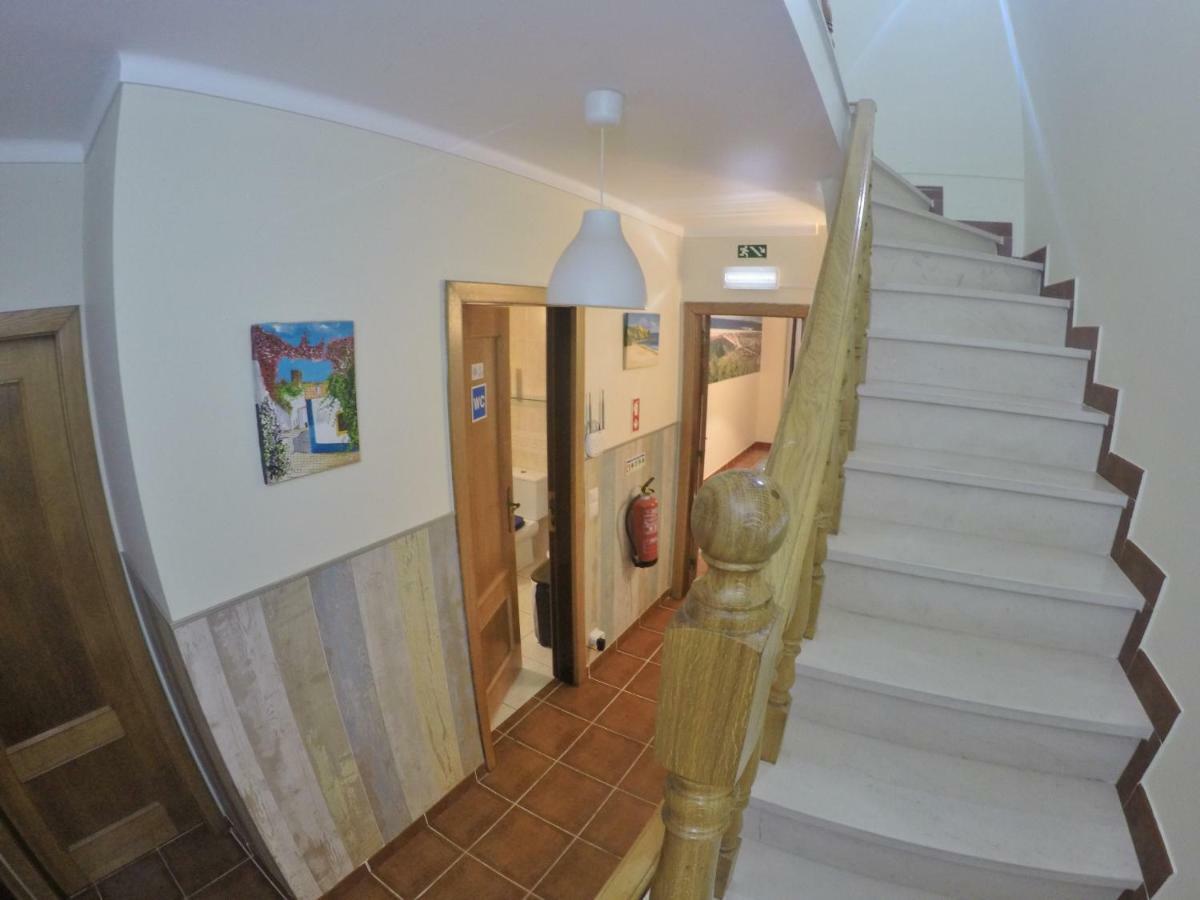 Supertubos Beach Hostel اتوغويه ده باليه المظهر الخارجي الصورة